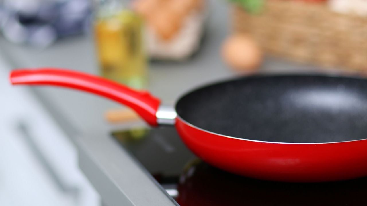 The Best Non-Toxic Cookware Brands, According to Thousands of Online  Shoppers